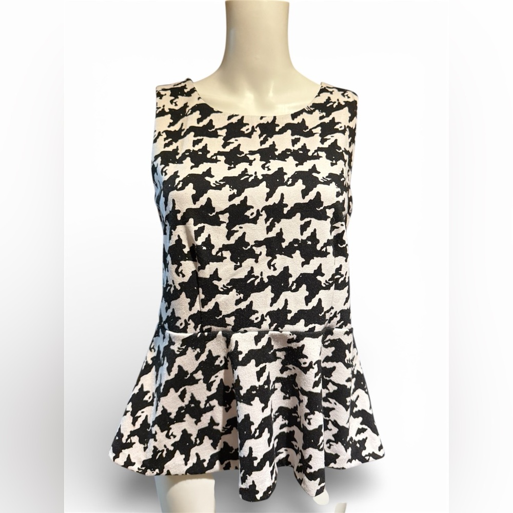 INC International Concepts Black & White Houndstooth Sleeveless Top Medium - Picture 3 of 8